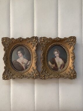 Vintage “A CAMEO CREATION”, Baroness Von Krudner & Countess Hohnstein